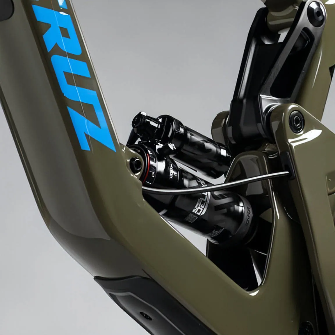 Santa Cruz Bronson 4 MX C S Carbon Mountain Bike 2022 - Moss Gloss