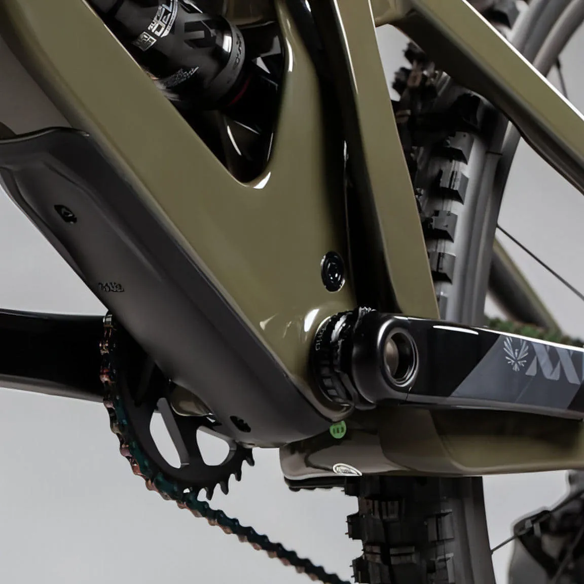 Santa Cruz Bronson 4 MX C S Carbon Mountain Bike 2022 - Moss Gloss