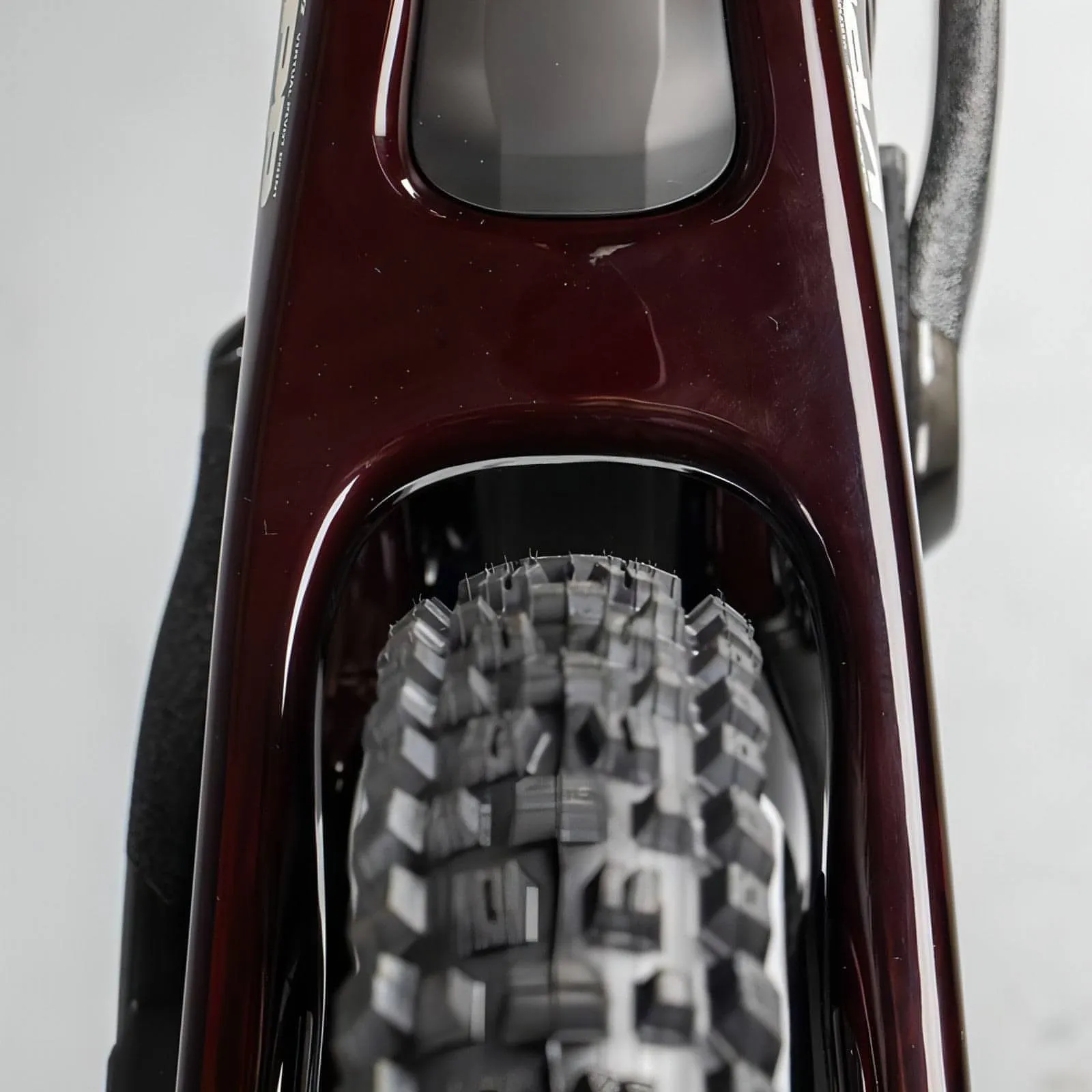 Santa Cruz V10 7 MX CC S Carbon Downhill Mountain Bike 2022 - Oxblood